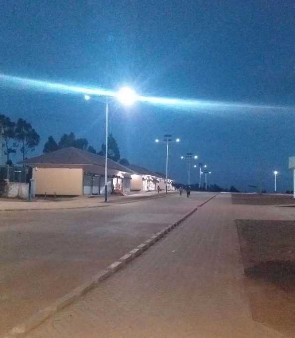 莱西市非洲科特迪瓦太阳能路灯工程